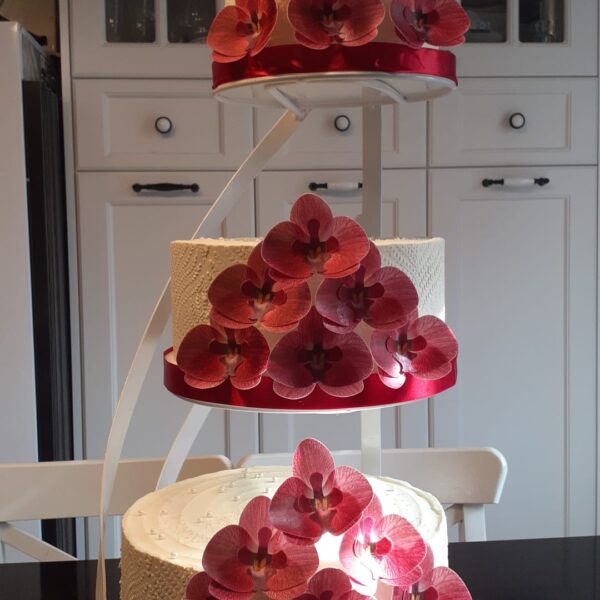 Torty Weselne na Zamówienie Cieszyn – Eleganckie i Świeże